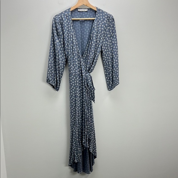 Abercrombie & Fitch Floral Wrap Dress Blue Long Sleeve Small Cottagecore New - Picture 1 of 12